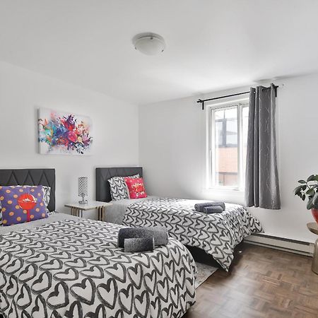 Free Parking And Central Location Montreal Bagian luar foto